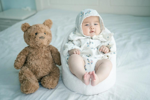 榆林宝宝吃不饱母乳的症状